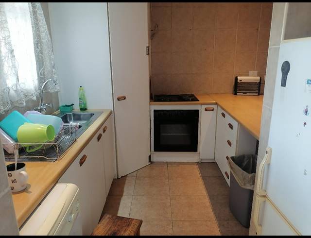 2 bed property to rent in ORMONDE